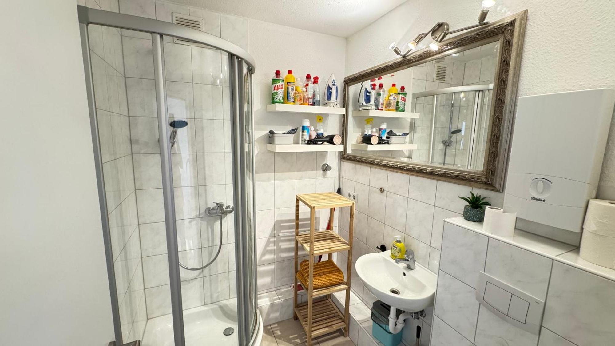 Monteur & Messezimmer Ratingen-Duesseldorf Bagian luar foto