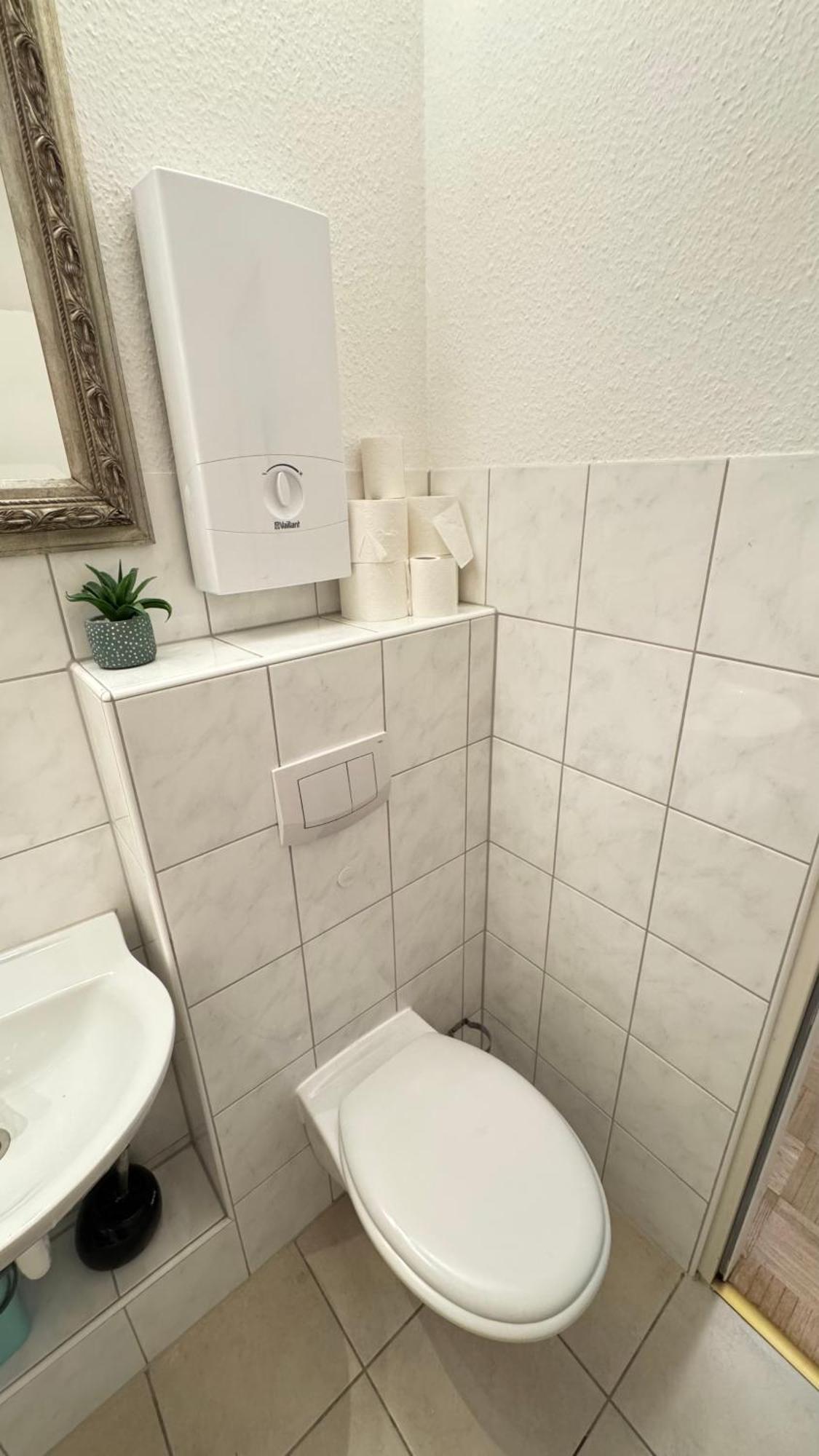 Monteur & Messezimmer Ratingen-Duesseldorf Bagian luar foto