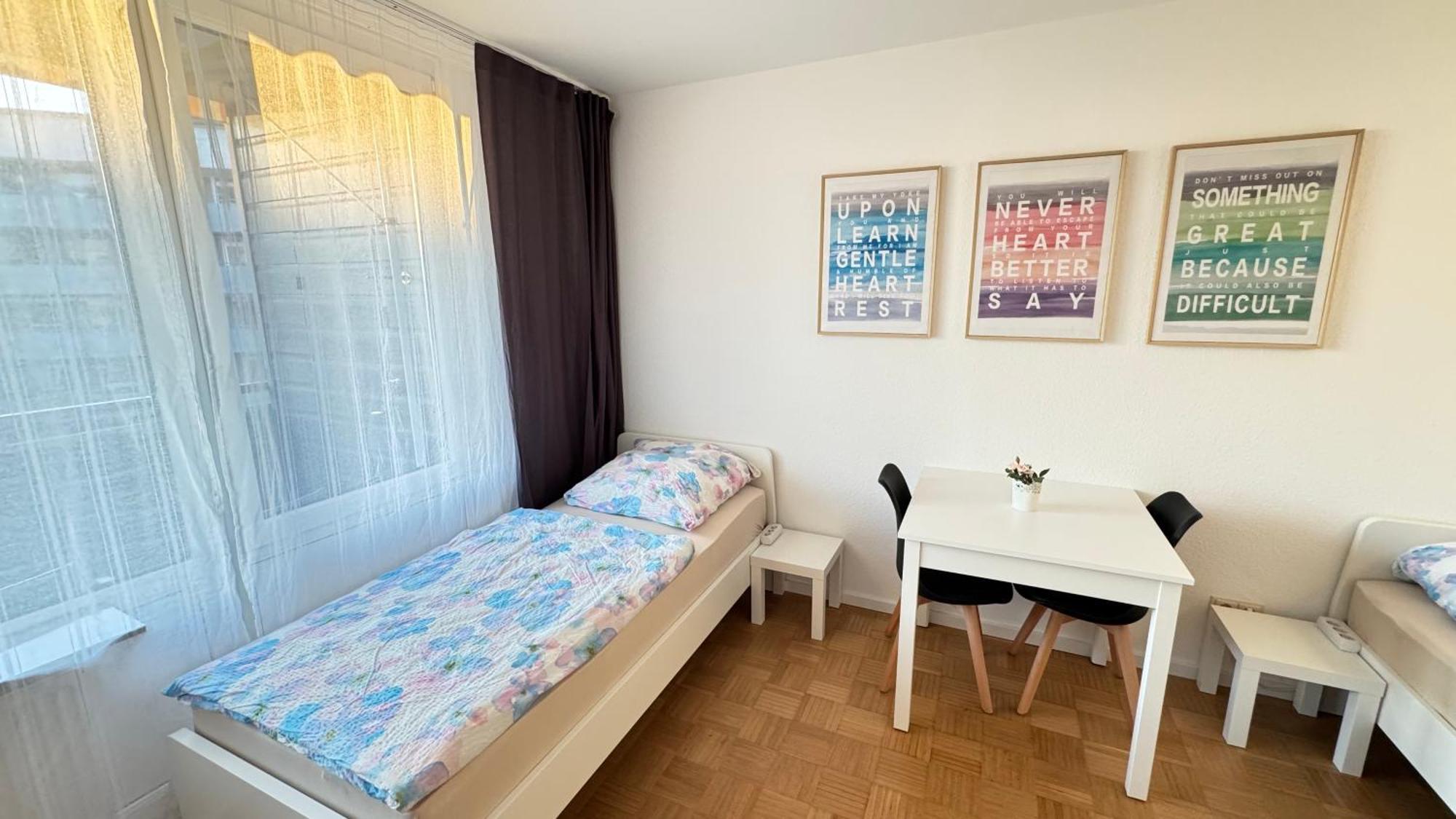 Monteur & Messezimmer Ratingen-Duesseldorf Bagian luar foto